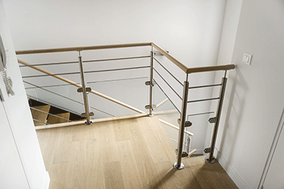renovation escalier inox et main courante bois