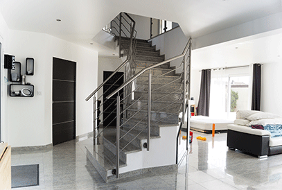 Sécurité et modernité avec les rampes d’escalier en inox