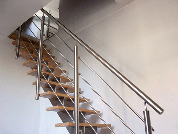 garde corps rampant d'escalier en inox