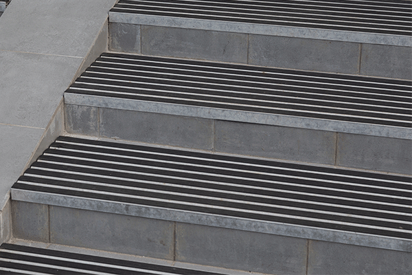 nez de marche escalier intérieur