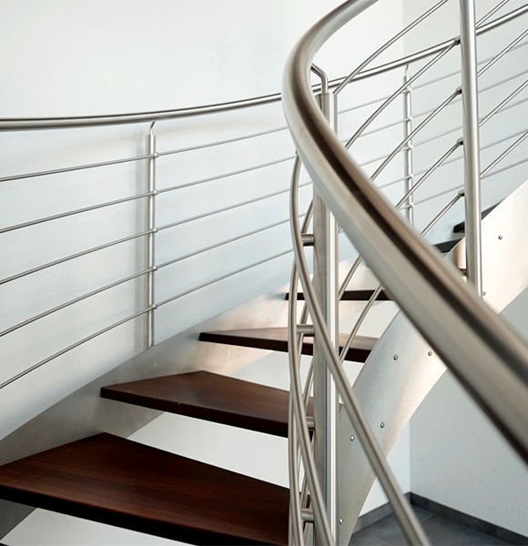 garde-corps escalier moderne en bois inoxdesign 