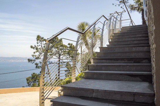 rambarde garde-corps escalier inox exterieur terrasse bord de mer