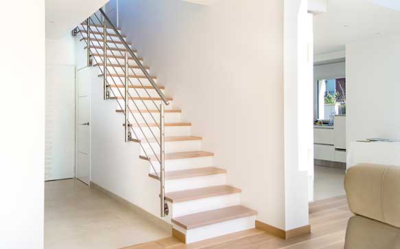 rambarde escalier inox à 5 barres pour intérieur maison