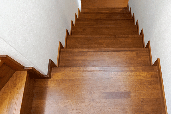 Marche palière escalier interieur